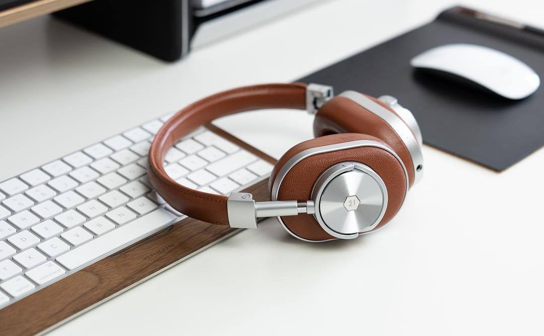 Tai-nghe-on-ear-hoac-over-ear