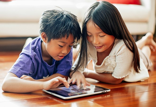 Mua máy tính bảng học online: Cần quan tâm đến những yếu tố nào?